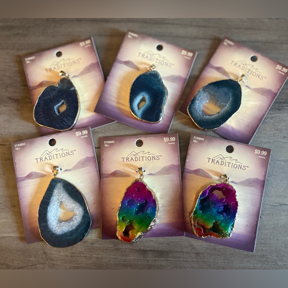 NWT Lot of 6 Agate Pendants